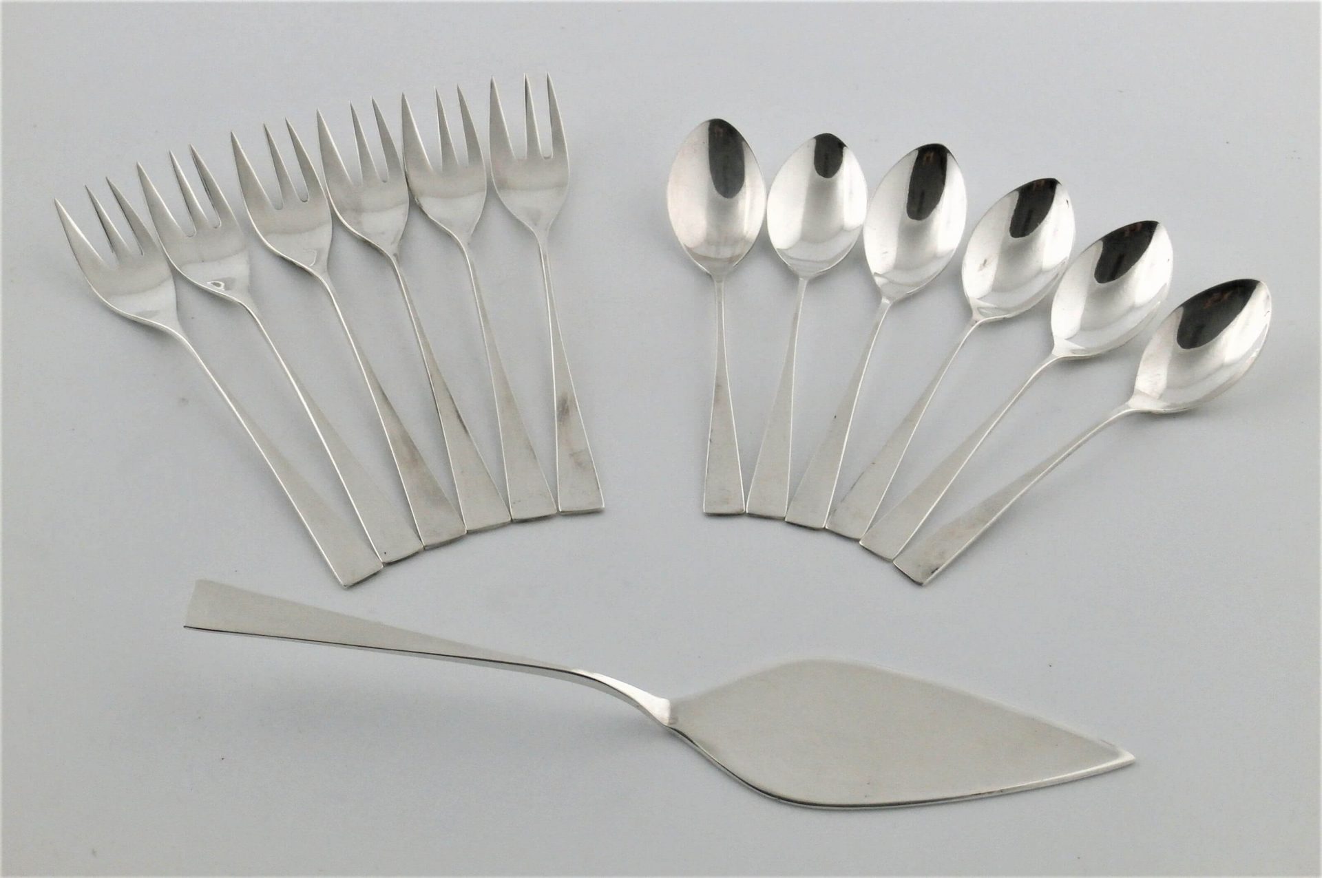 sztućce posrebrzane nowoczesny design - zestaw dla 6 osób deserowy