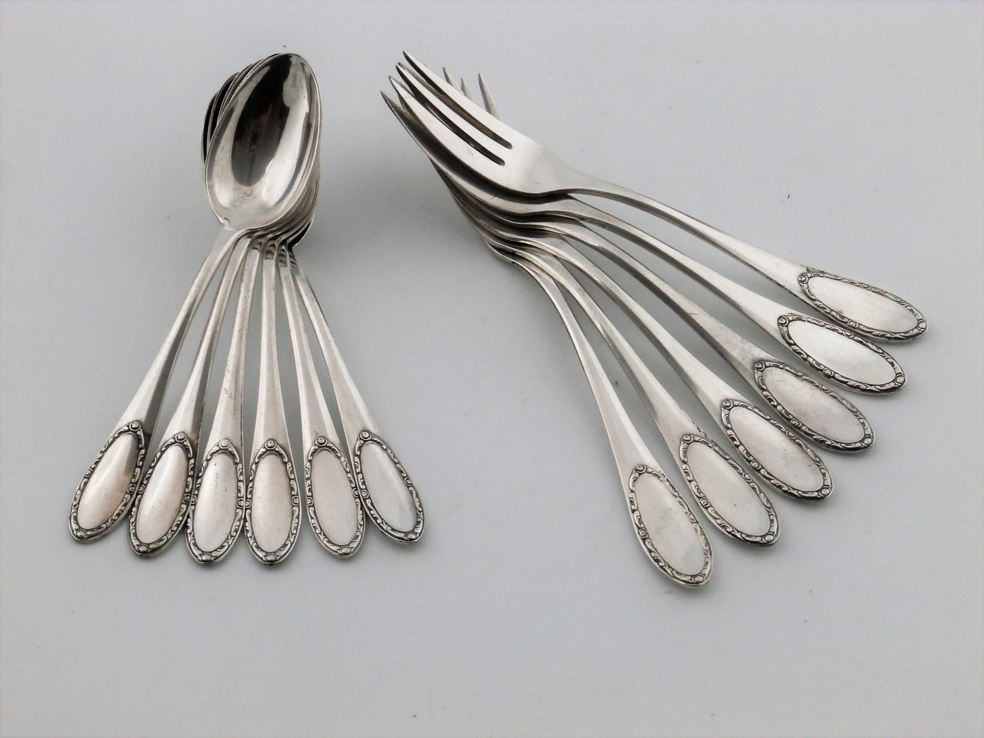 Zestaw deserowy sztućców posrebrzanych dla 6 osób Art-Deco