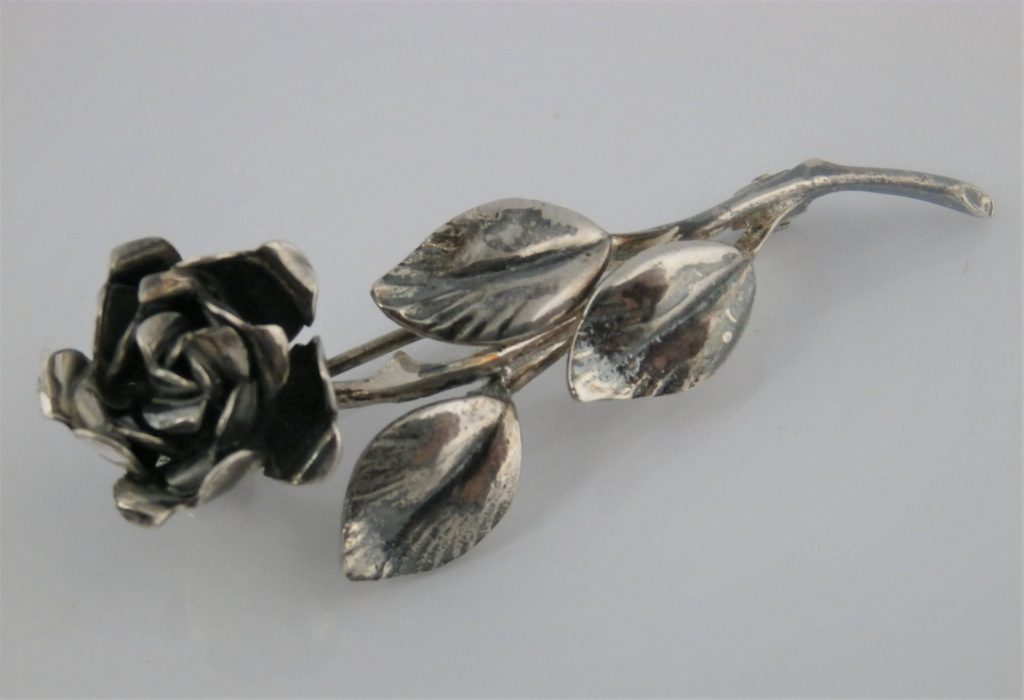 broszka srebrna róża