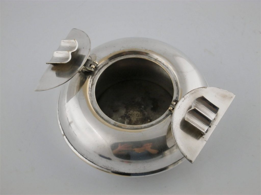 popielniczka posrebrzana zamykana